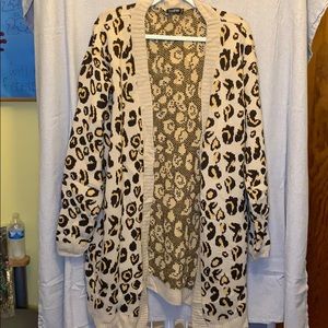 COPY - Long Leopard cardigan